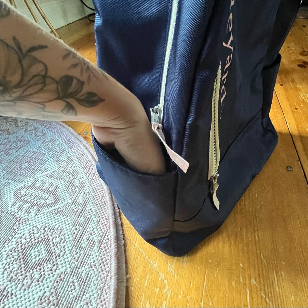 Vineyard Vines + Target backpack - Picture 10 of 10